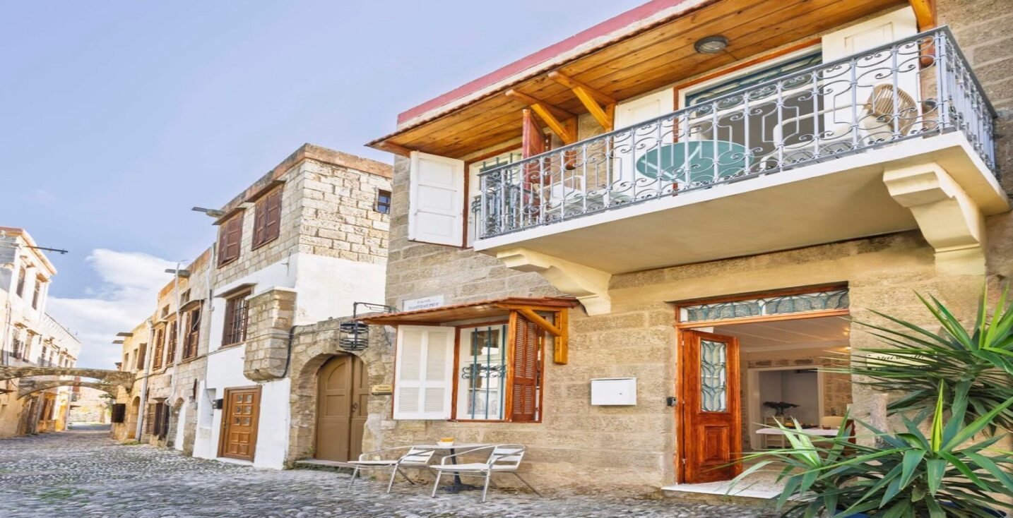 Maisonette – Historic Charm with a Scenic Roof Terrace