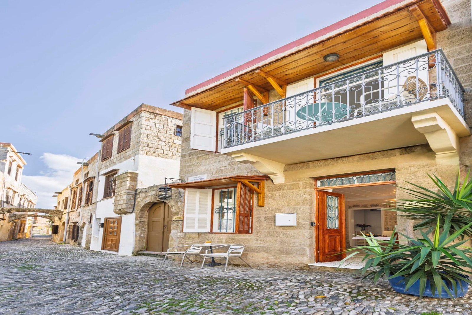 Maisonette – Historic Charm with a Scenic Roof Terrace